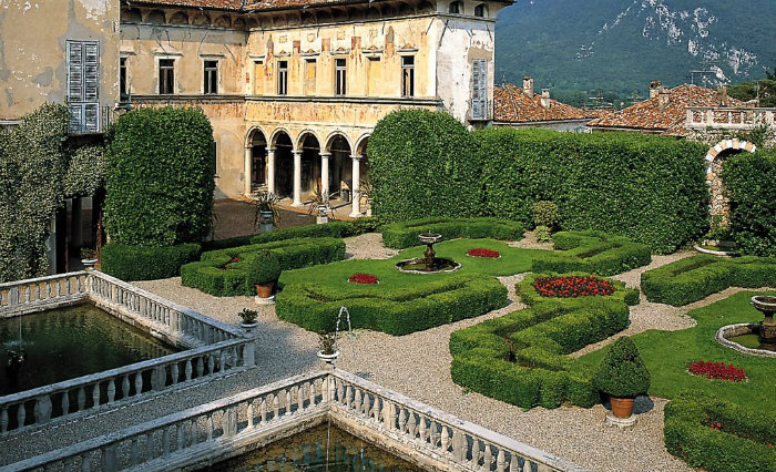 Villa Cicogna Mozzoni a Bisucchio, Varese